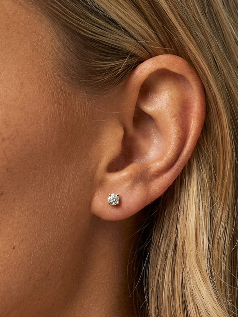 Single Stone Earings